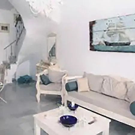 Villa Dolce Waterfront Villa, Logaras, Paros *